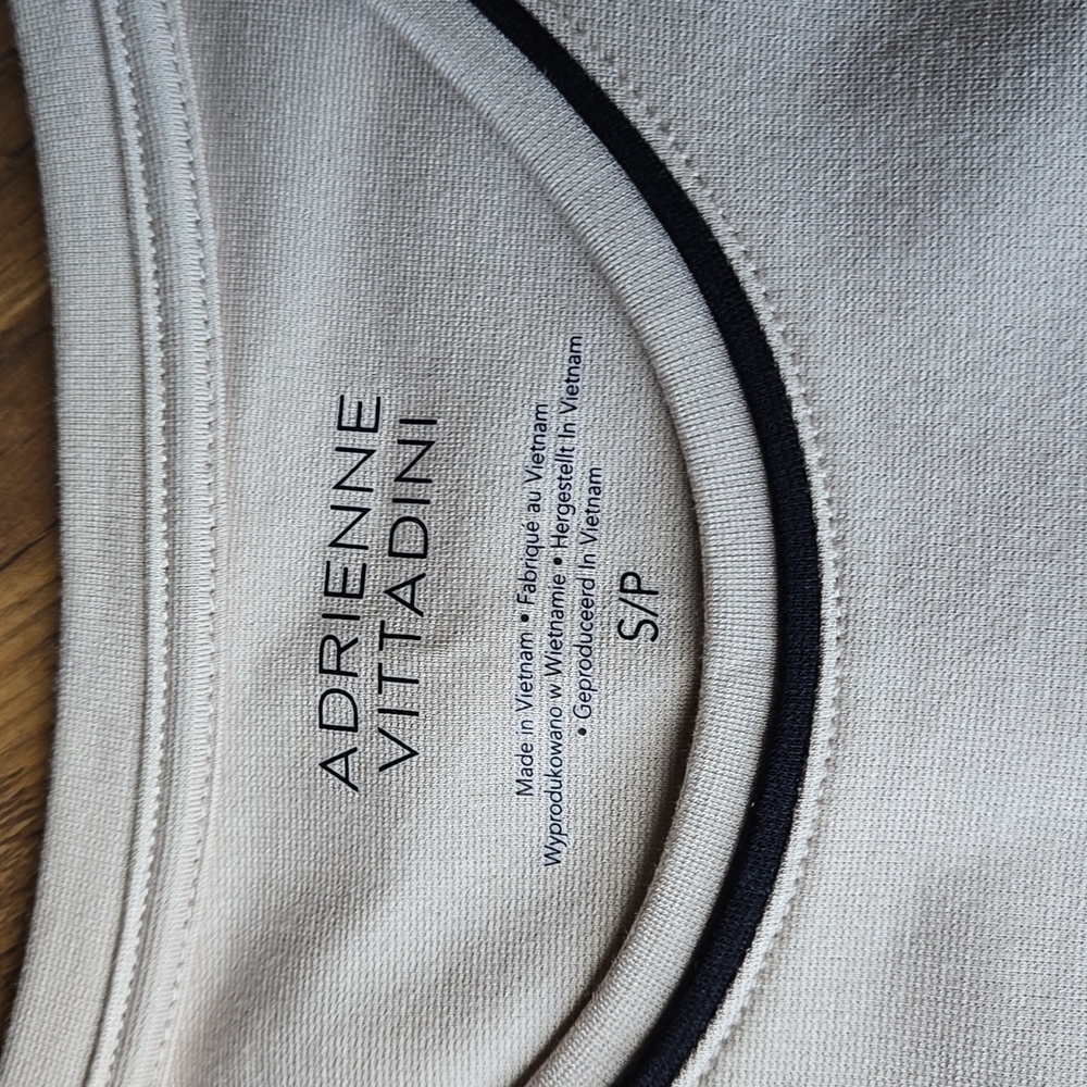 NEW Adrienne Vittadini Small Beige Tank Top with Black Trim - Picture 3 of 6